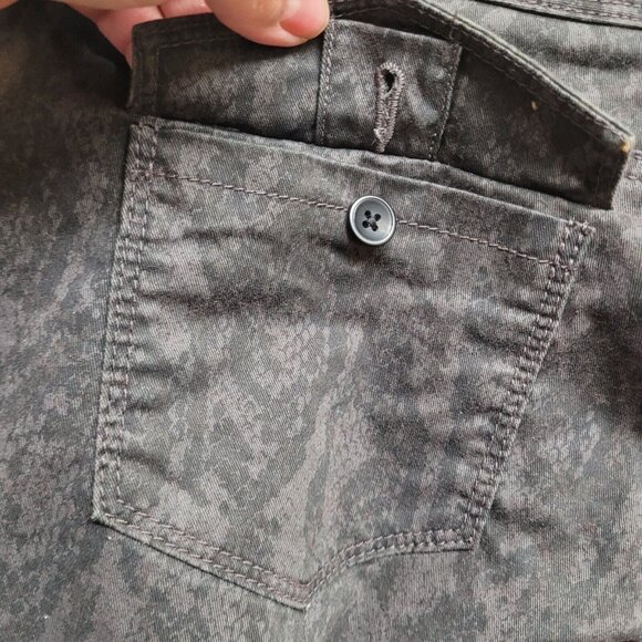 Ann Taylor LOFT Twill Stretch Pant Marisa Snake Print Black Grey Cargo Womens 10 - Picture 10 of 16